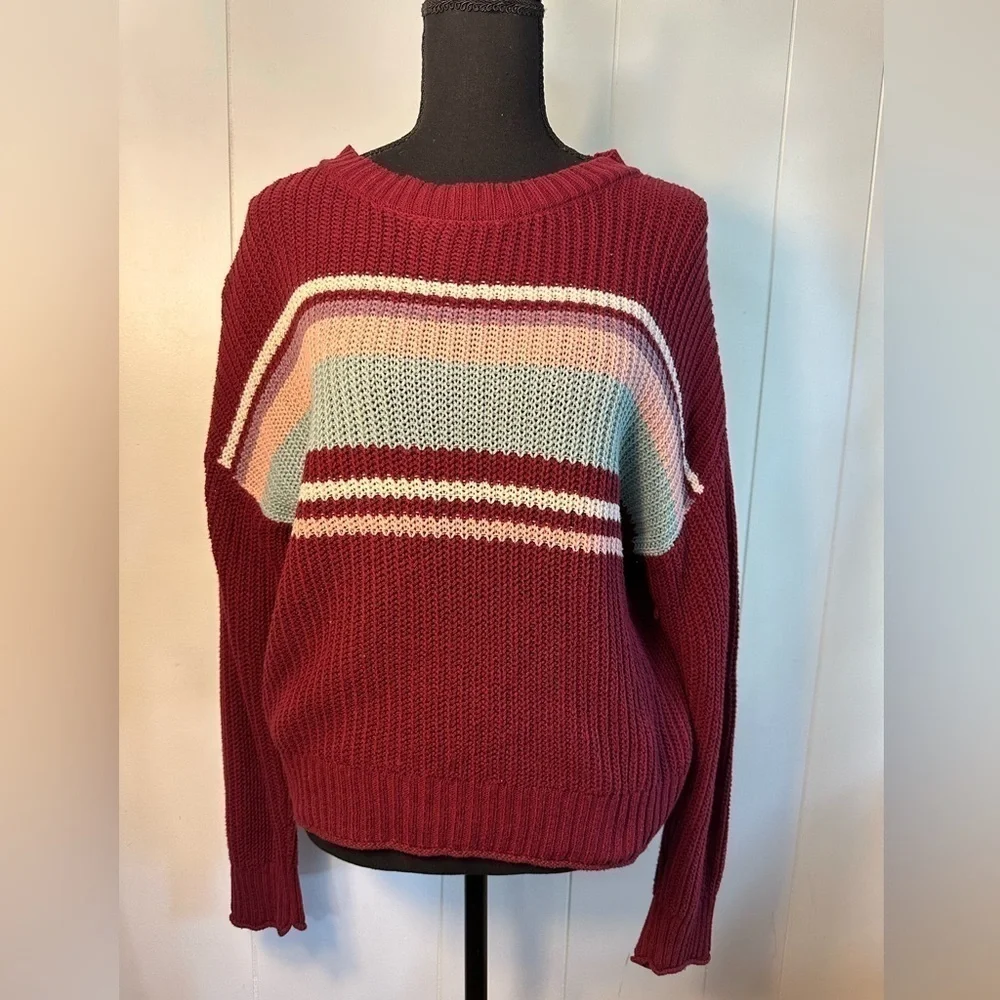 American Eagle Women’s Size Small Maroon Varsity Long Sleeve Crew Sweater